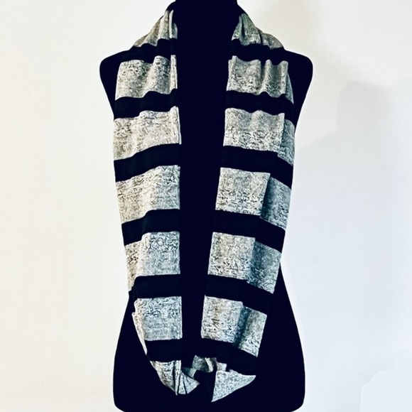 Striped Black + Silver Grey Infinity Scarf - NWOT - Picture 3 of 6